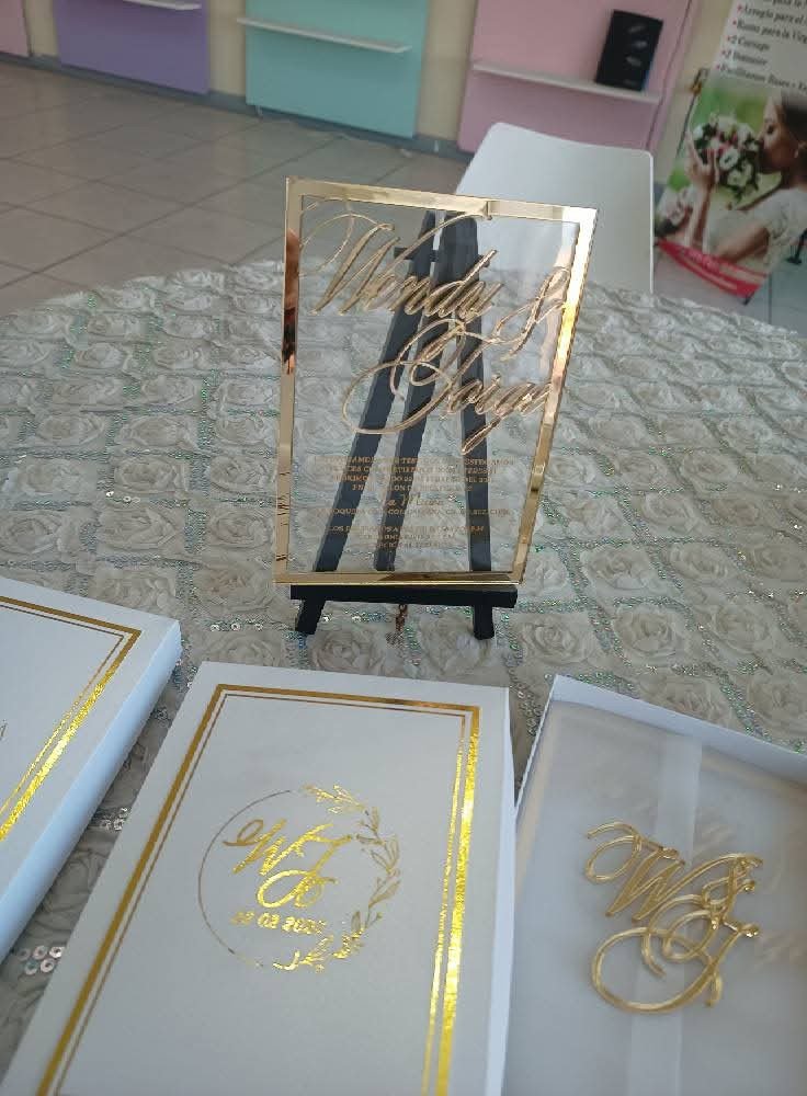 D' ZOAR invitaciones